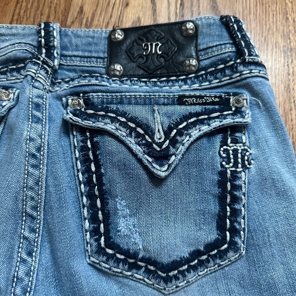 Miss Me Jeans Womens Size 30 Boot Cut Easy Distressed Light Wash Flap Pockets - Picture 7 of 10